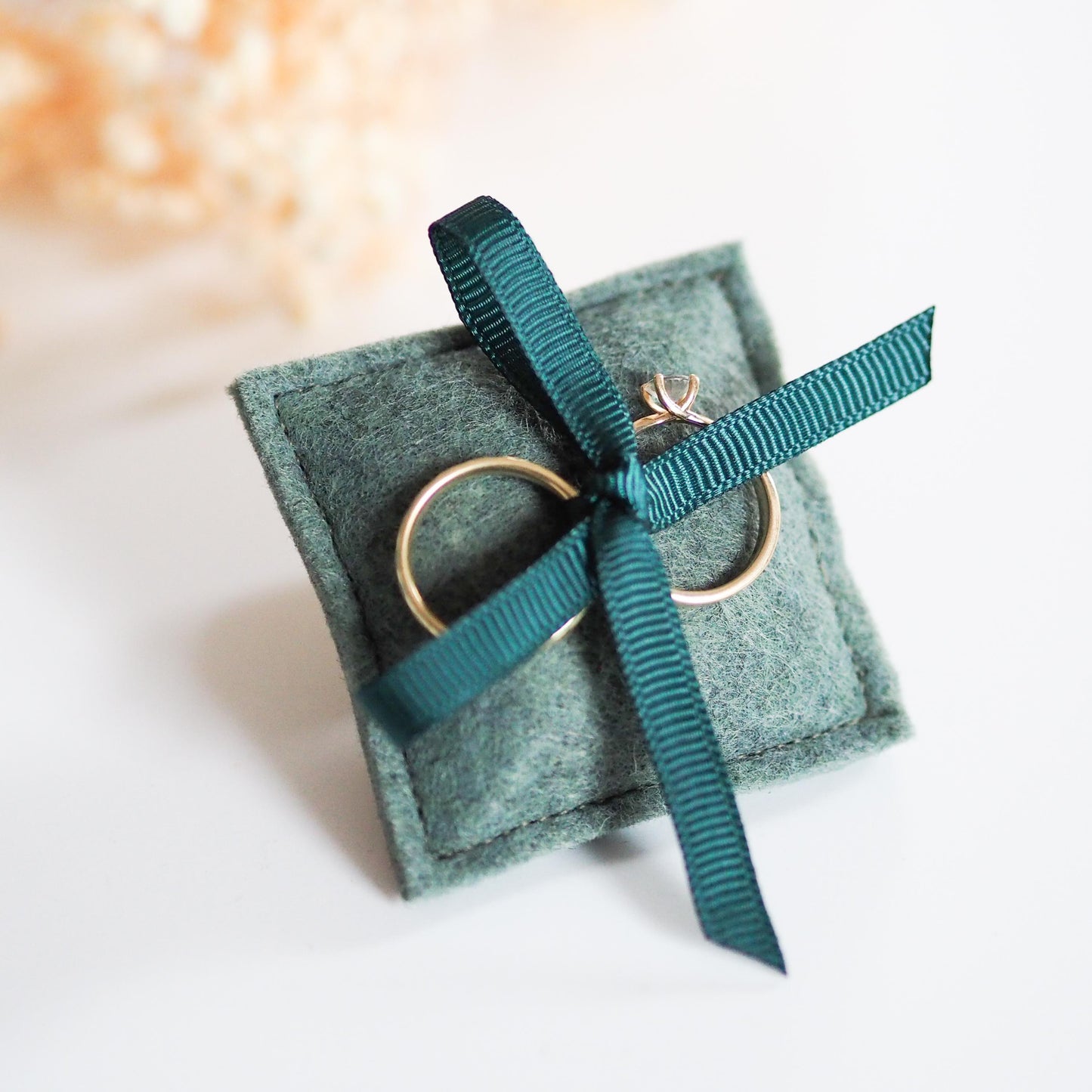 Personalisierbares Ringkissen | Elegant und Zeitlos für Eure Hochzeit