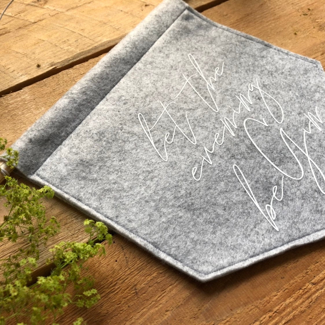 Wimpel Let The Evening BeGin | Wanddekor für Ginliebhaber | Banner