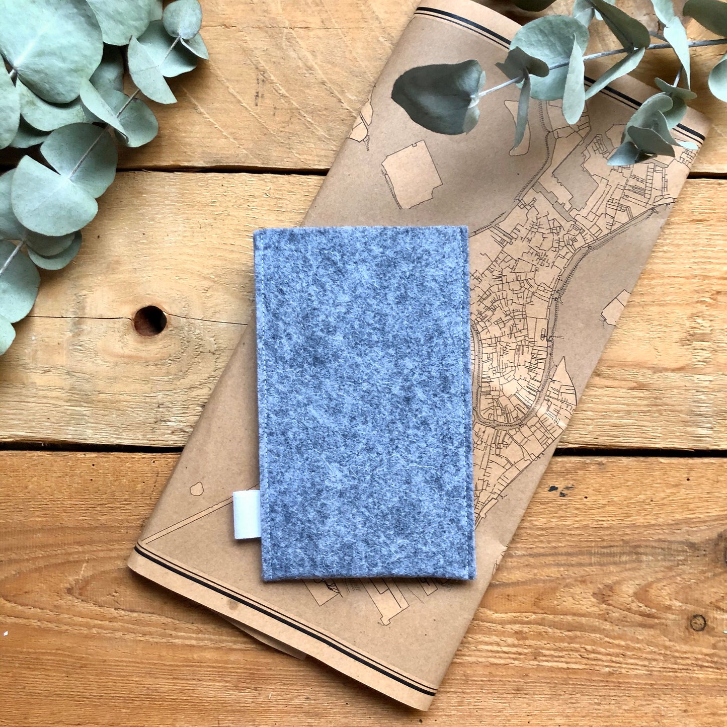 Handyhülle | Hülle Für das Smartphone aus Filz | Smartphonehülle | Krone