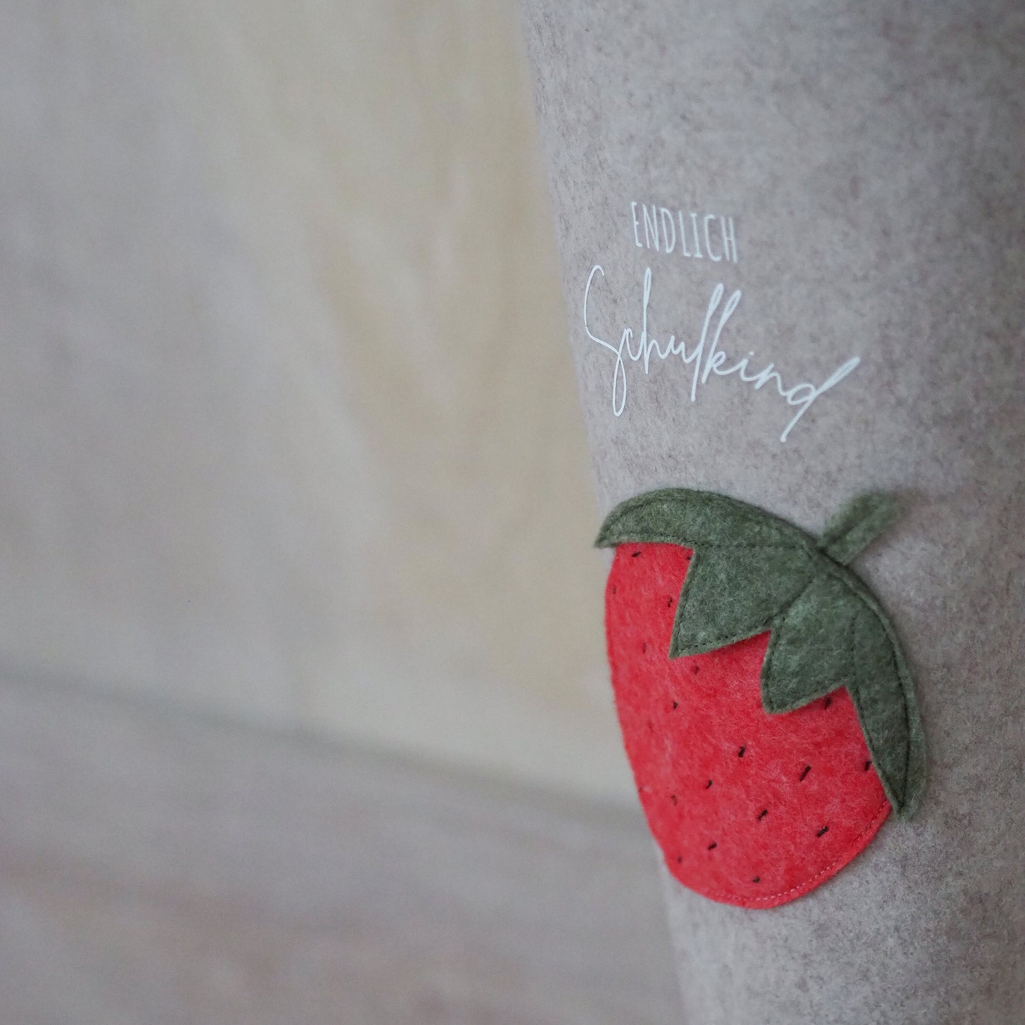 Schultüte "Kleine Erdbeere" | Personalisierbar