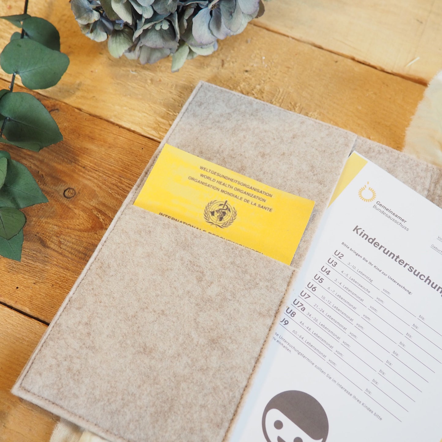 U-Heft-Hülle | Beige | personalisierbar | Wunderschönes Geschenk zur Geburt