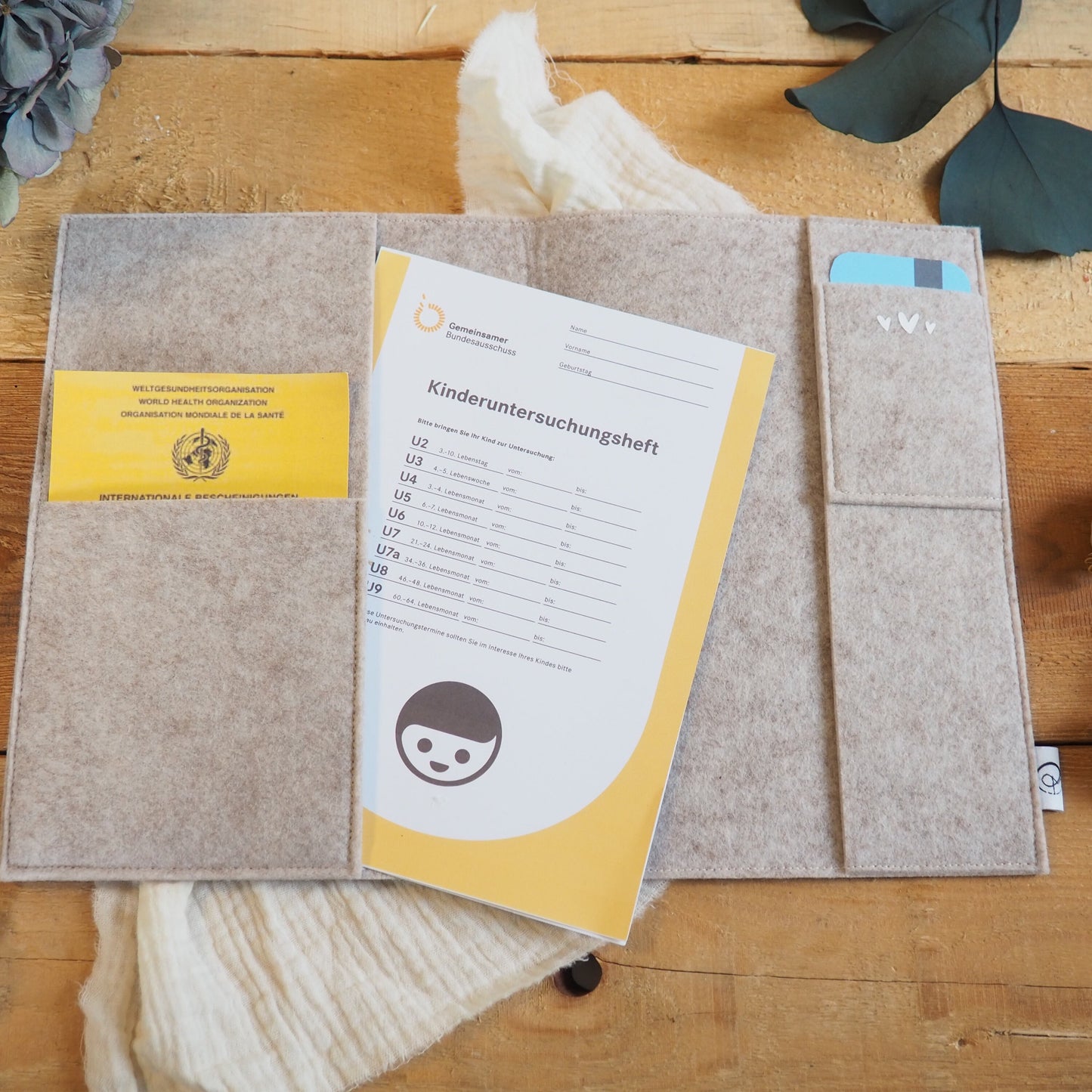 U-Heft-Hülle | Beige | personalisierbar | Wunderschönes Geschenk zur Geburt