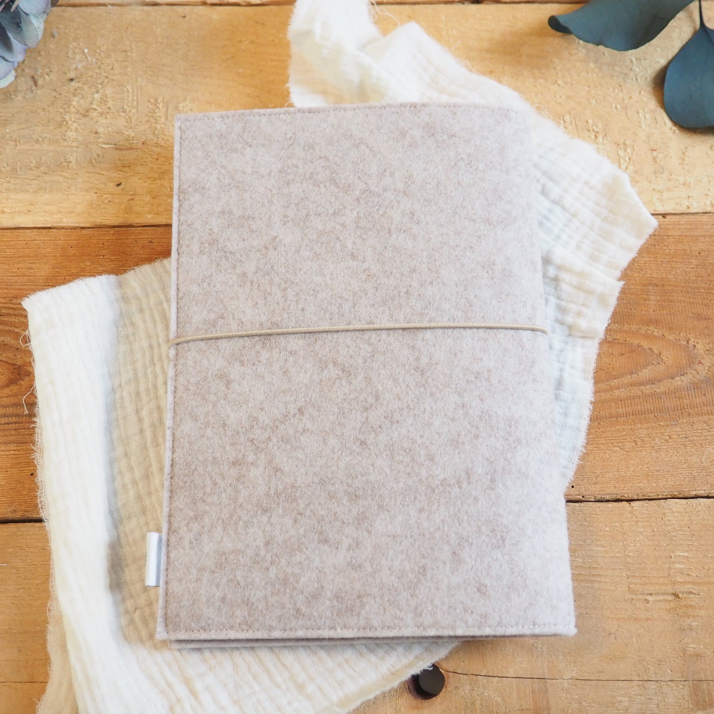 U-Heft-Hülle | Beige | personalisierbar | Wunderschönes Geschenk zur Geburt