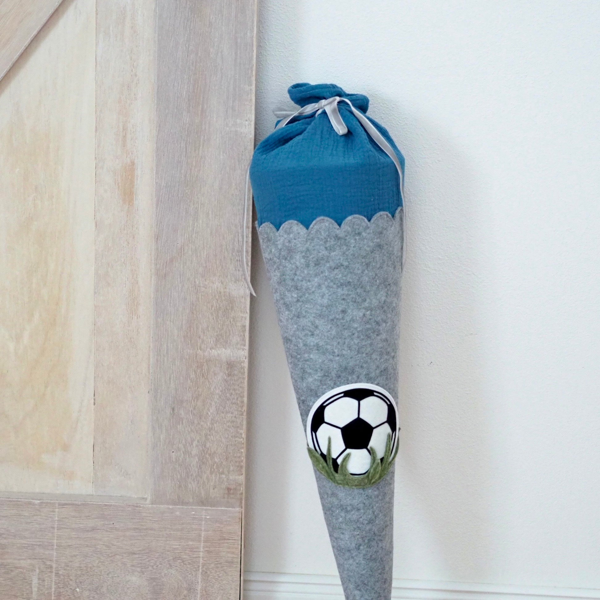 Personalisierte Schultüte | Fußball | Für den ersten Schultag