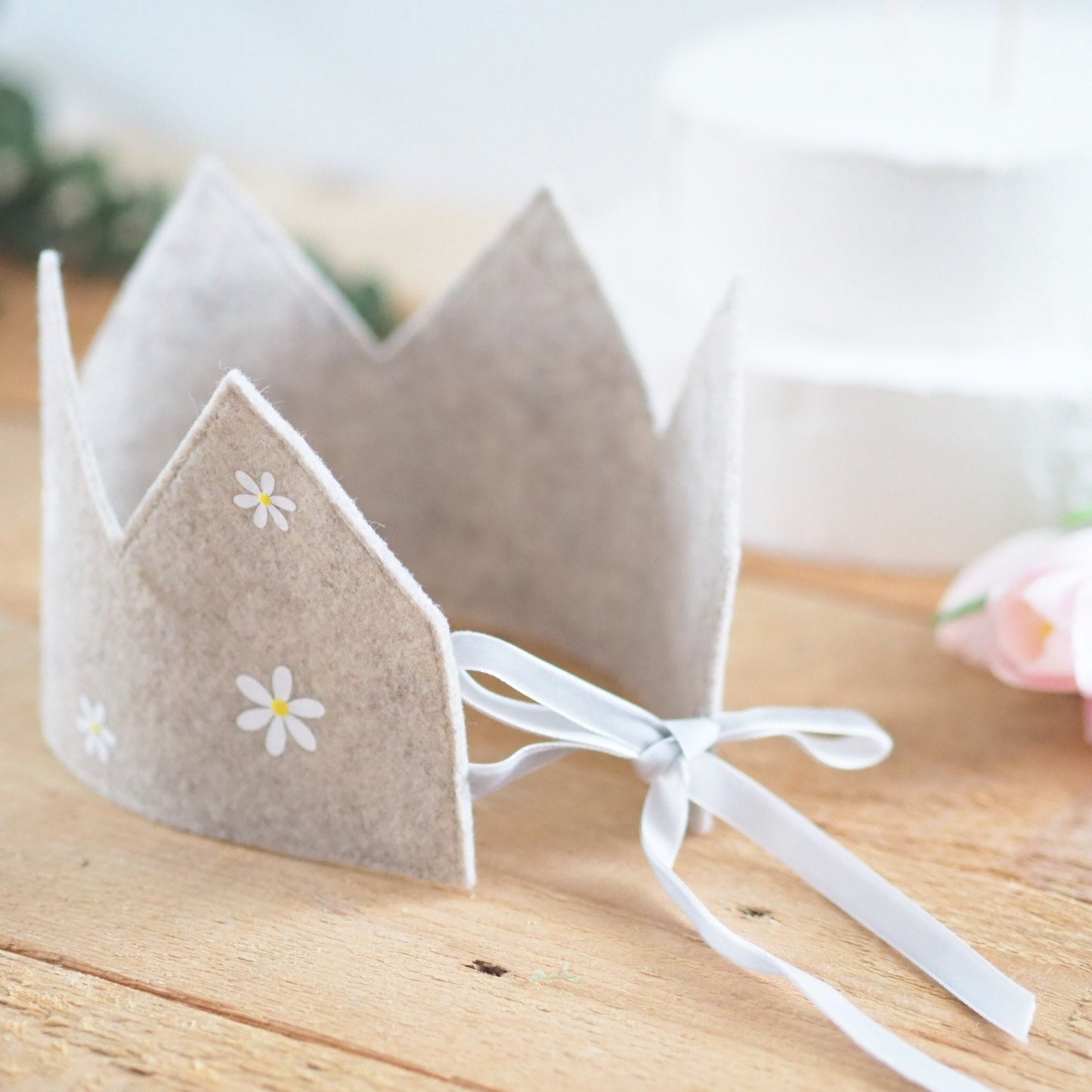 Personalisierte Geburtstagskrone aus Filz | Blumenwiese