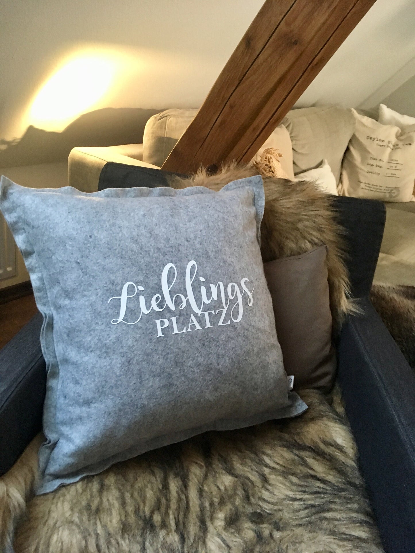 Kissenbezug - Lieblingsplatz - schönes Kissen aus Filz für Deine Wohnung