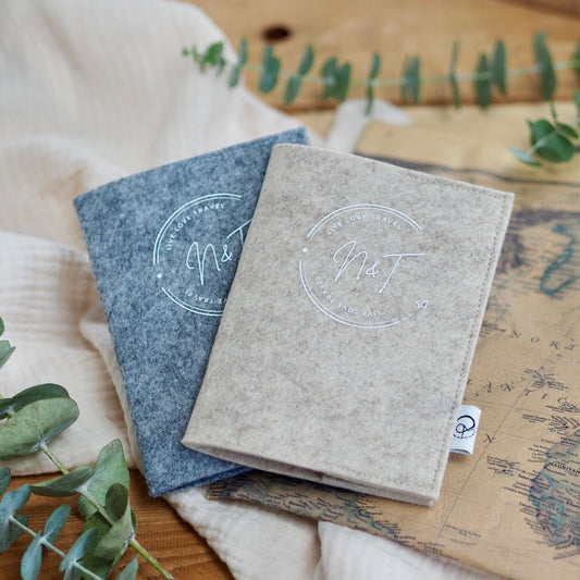 Personalisiertes Reisepasshüllen-Set | Wunderschönes Hochzeitsgeschenk für die Flitterwochen
