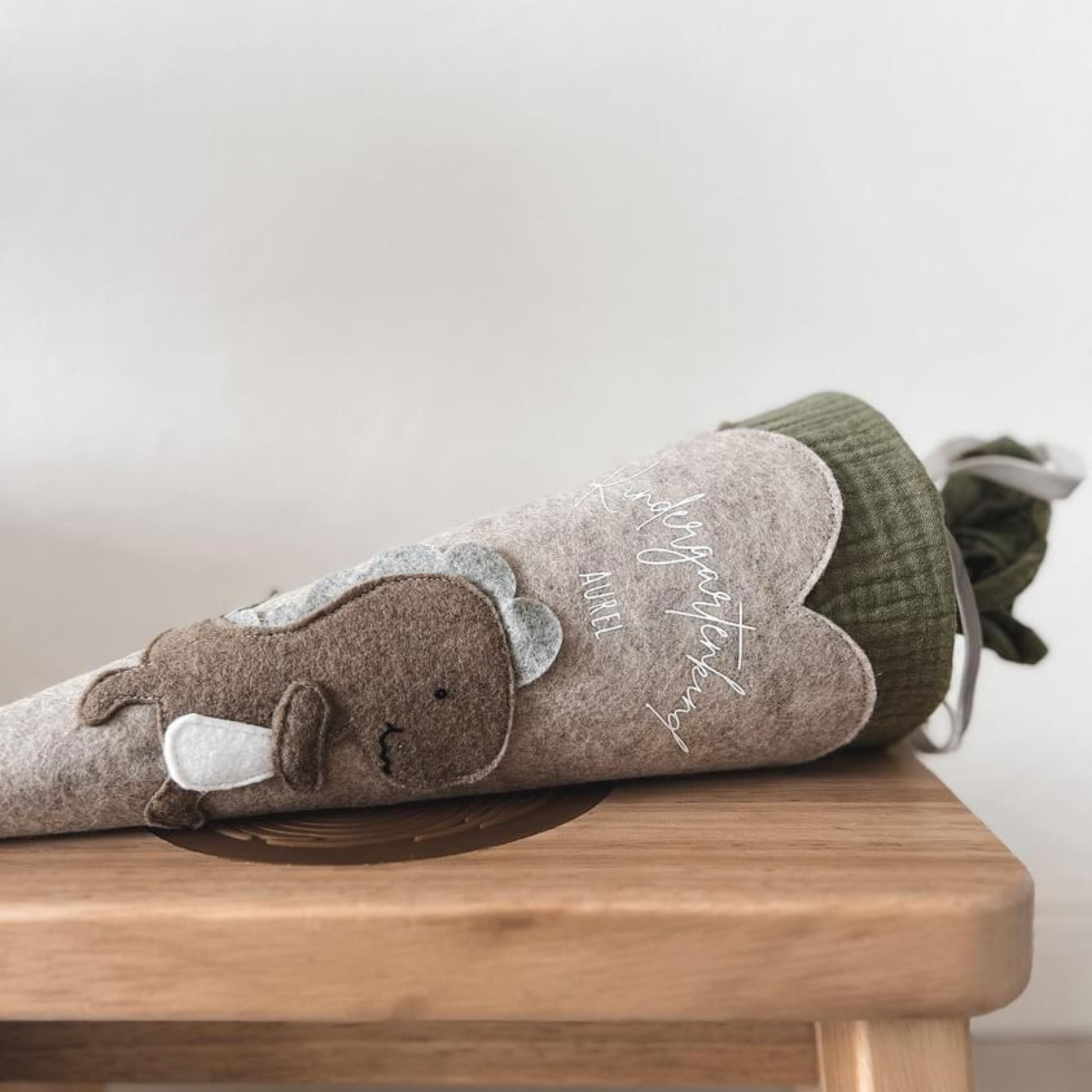 Kita-Tüte "Kleiner Dino" | Mini Schultüte aus Filz