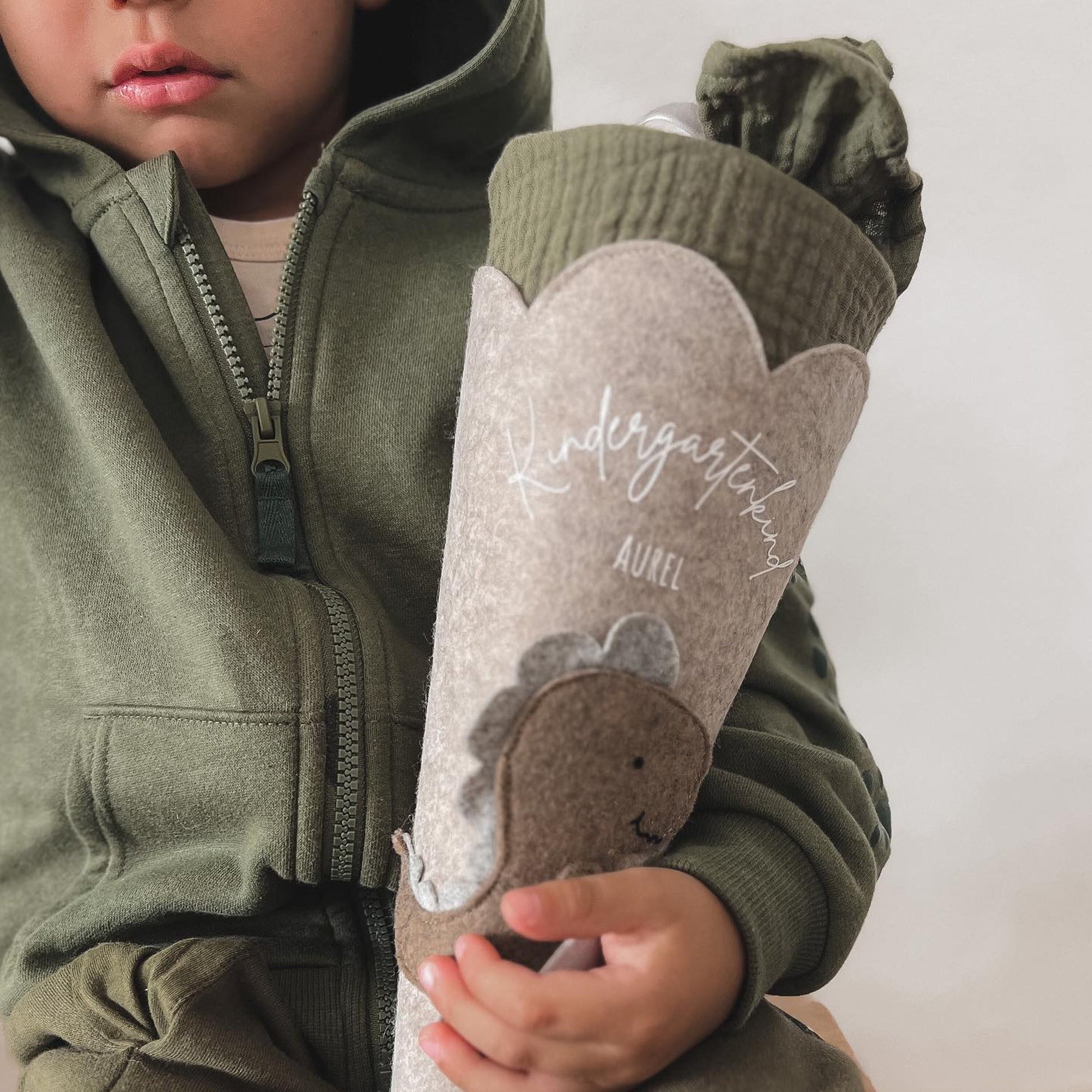 Kita-Tüte "Kleiner Dino" | Mini Schultüte aus Filz